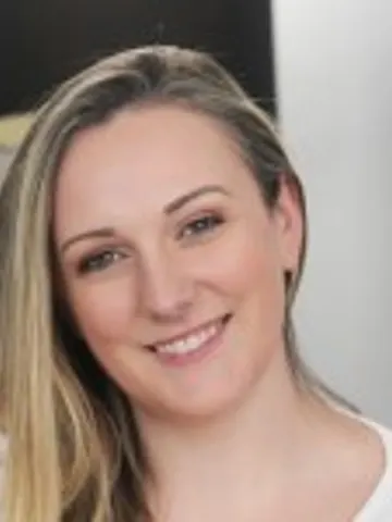 Clara Dee